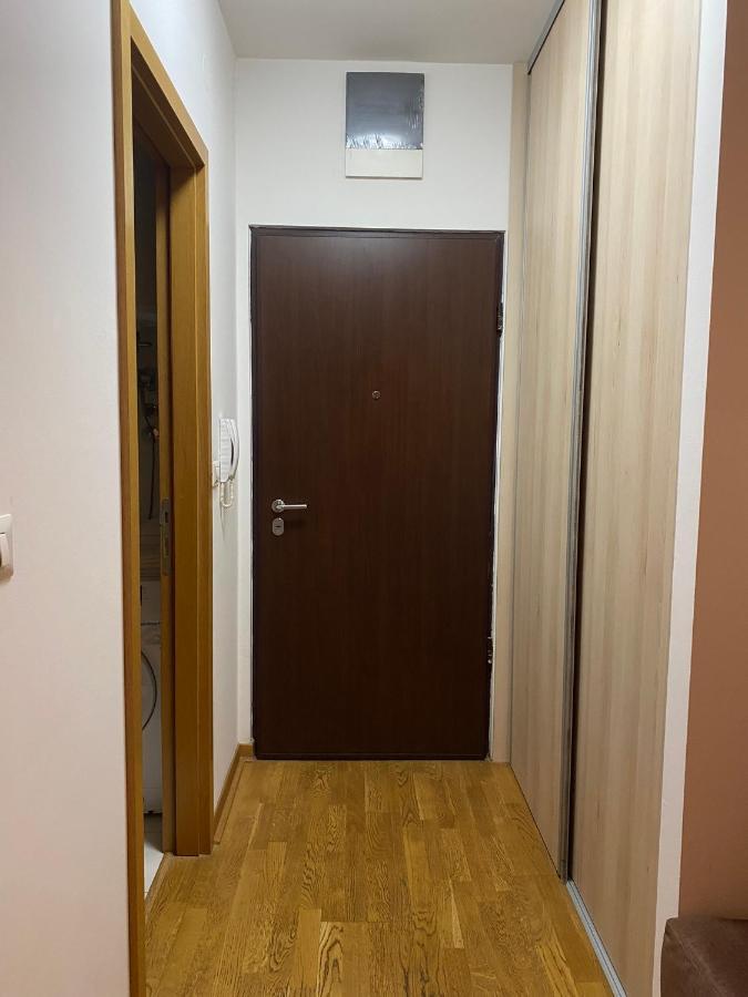 Delta Apartman بودغوريتْسا المظهر الخارجي الصورة